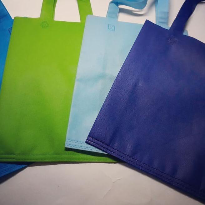 

MurahBanget!!! 1 Lusin 25x35x8 cm / spunbond / goodiebag / goodie / bag / tas / tali
