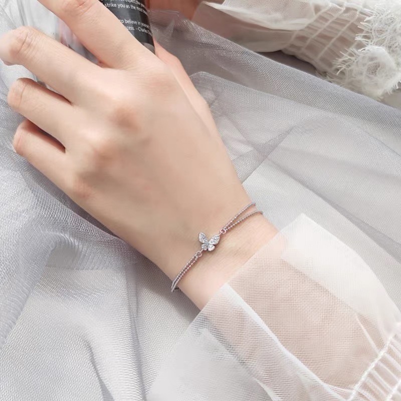 YEEZII Gelang Choker Rantai Ganda Hias Kupu-Kupu Kristal Gaya Elegan Untuk Wanita