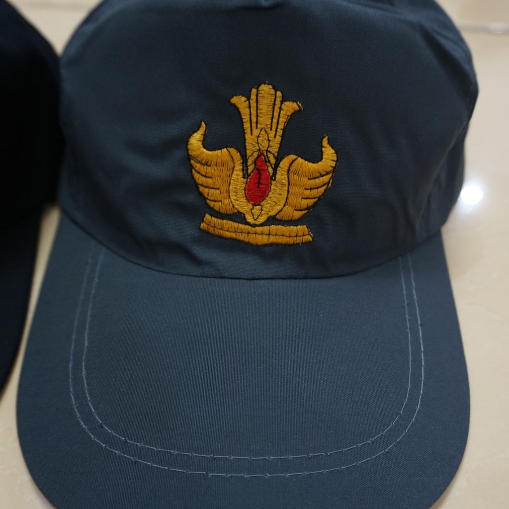 Topi Sekolah SMA