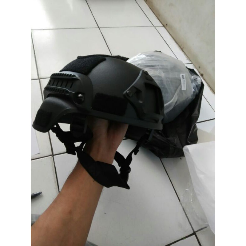 Helm Tactical MICH 2000/Helm Tactical