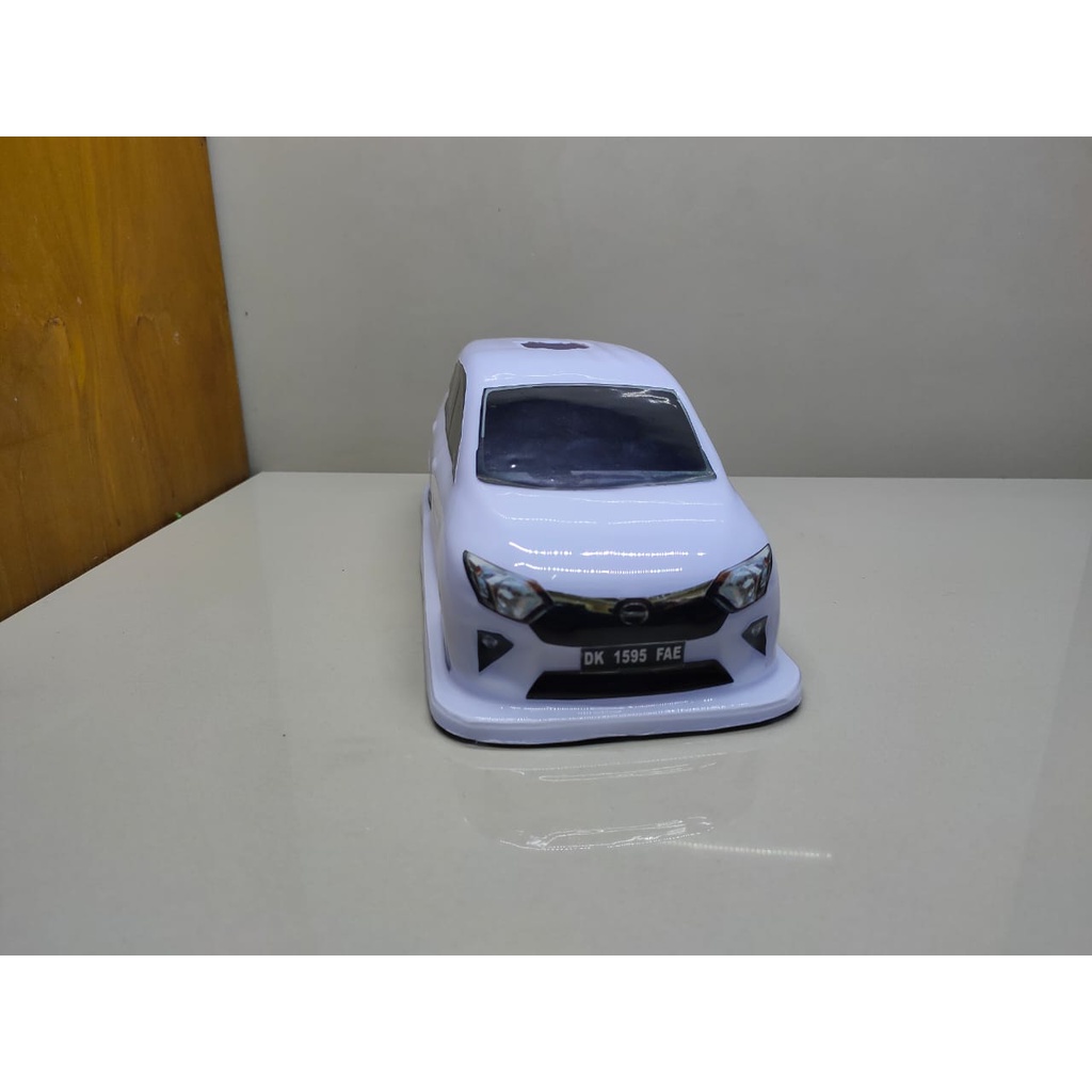 Tempat Tisu Mobil Miniatur New Sigra