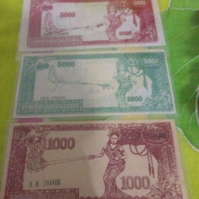 uang Soekarno obor cantik