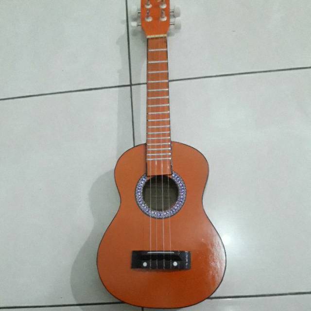 UKULELE SENAR 4