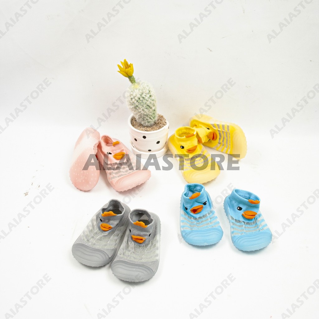 Sepatu Bayi Prewalker Import - Little Ducky / Kaos Kaki Bayi A1