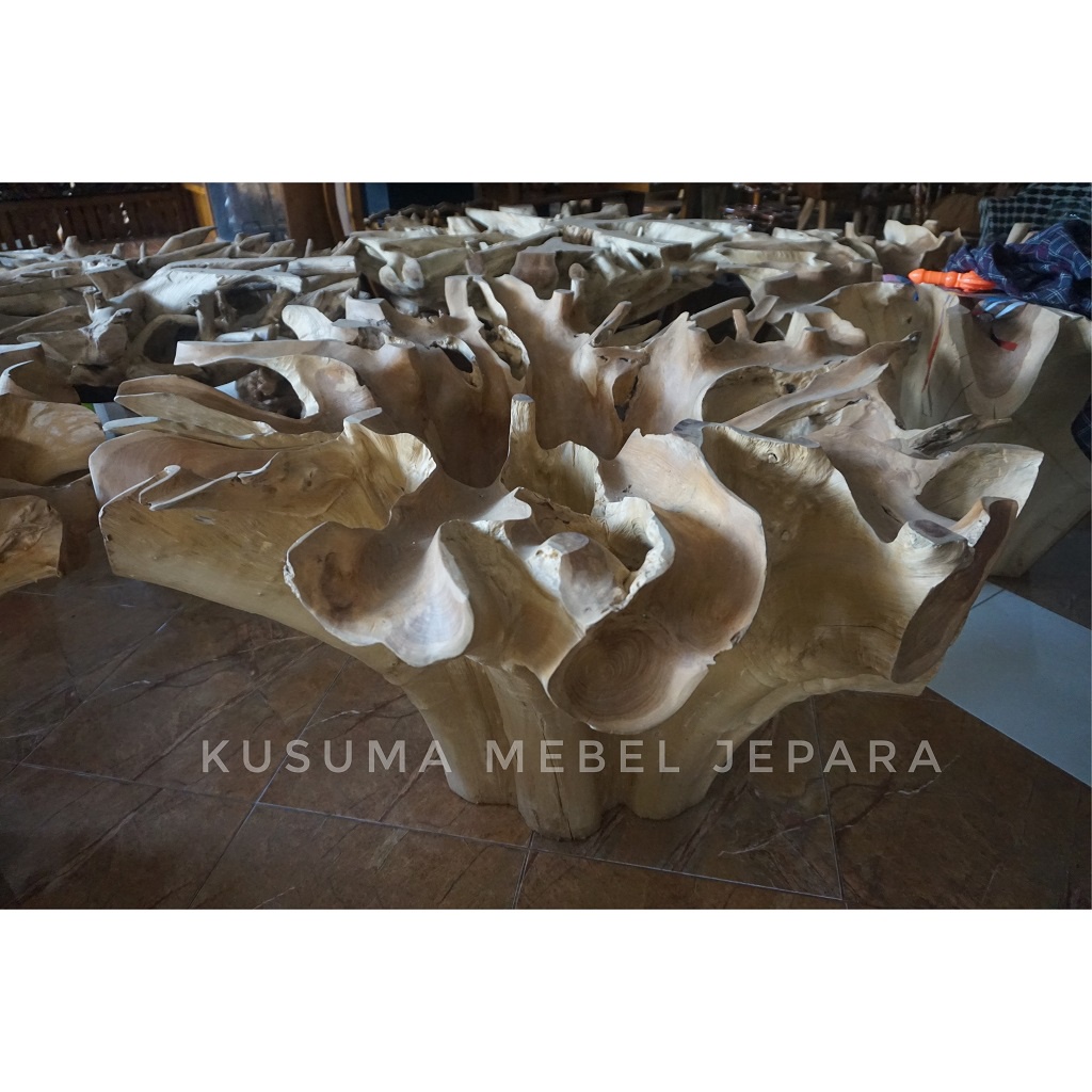 Meja Akar Bonggol Kayu Jati Ukir Relung Daun- Diameter 1meter