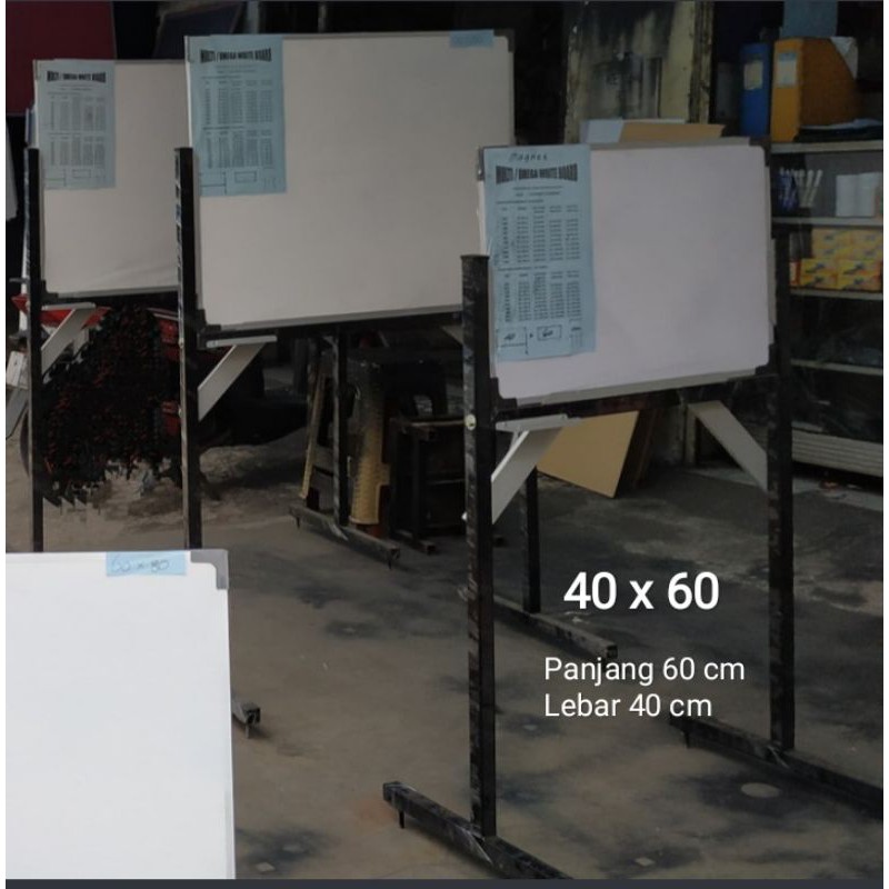 

papan tulis whiteboard 40 x 60 standing + kakinya
