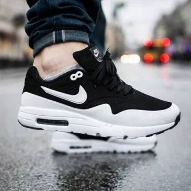 Nike Air Max 1 Ultra Moire "Black White"