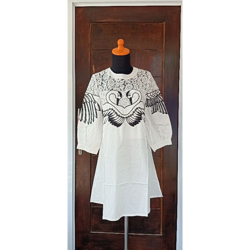 Atasan Tunik Import Brokat Bordir Putih Dewasa