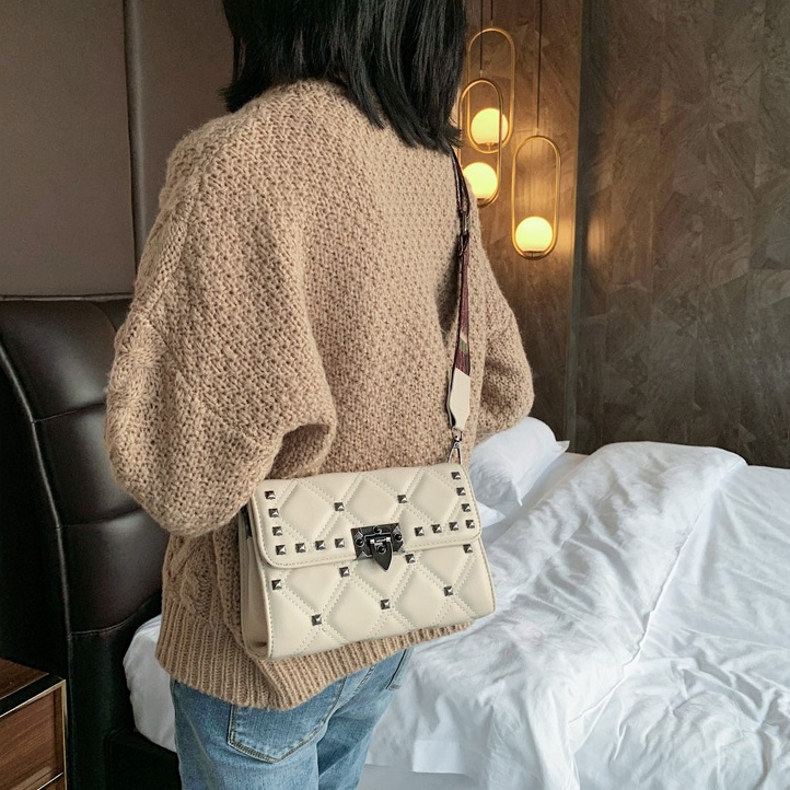 BJ15326 - BEIGE/BLACK/BROWN - TAS IMPORT TAS WANITA FASHION IMPORT MODIS ELEGAN TERMURAH TERLARIS TERBARU BAGSTORE JAKARTA TAS BATAM CR7087 LT1194 GT1688 ELJ5326 JTF7240A