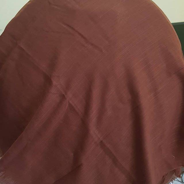 Preloved Kerudung Segi Empat merk butik Shafira