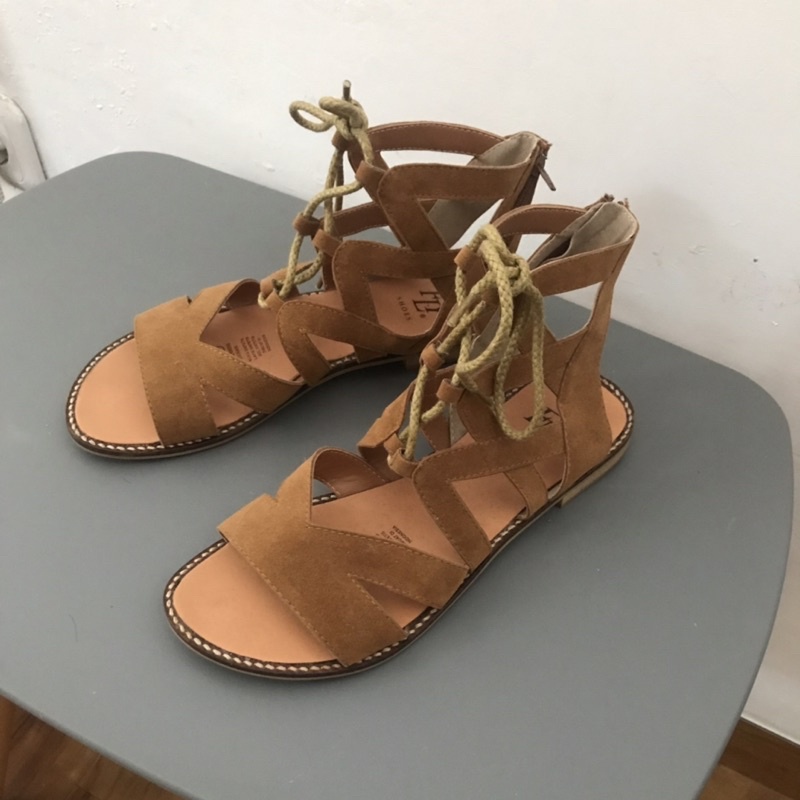 sepatu sandal tali fly shoes size 37- sepatu sandal kulit pantai- sandal gladiator