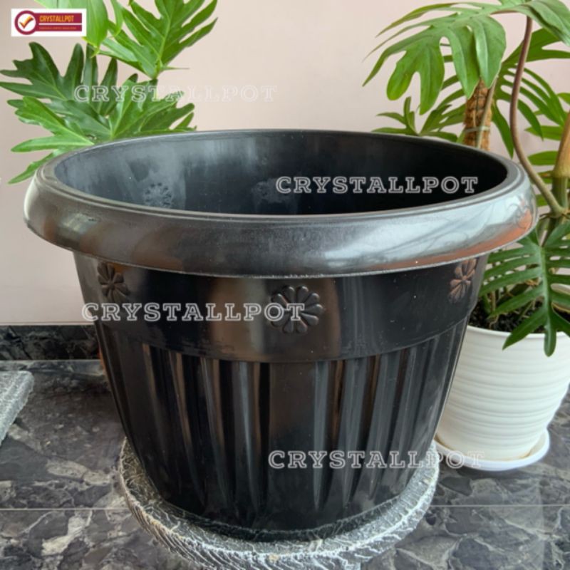 Pot bunga tanaman plastik hitam Grace 40cm kuping - Grace 40 kuping