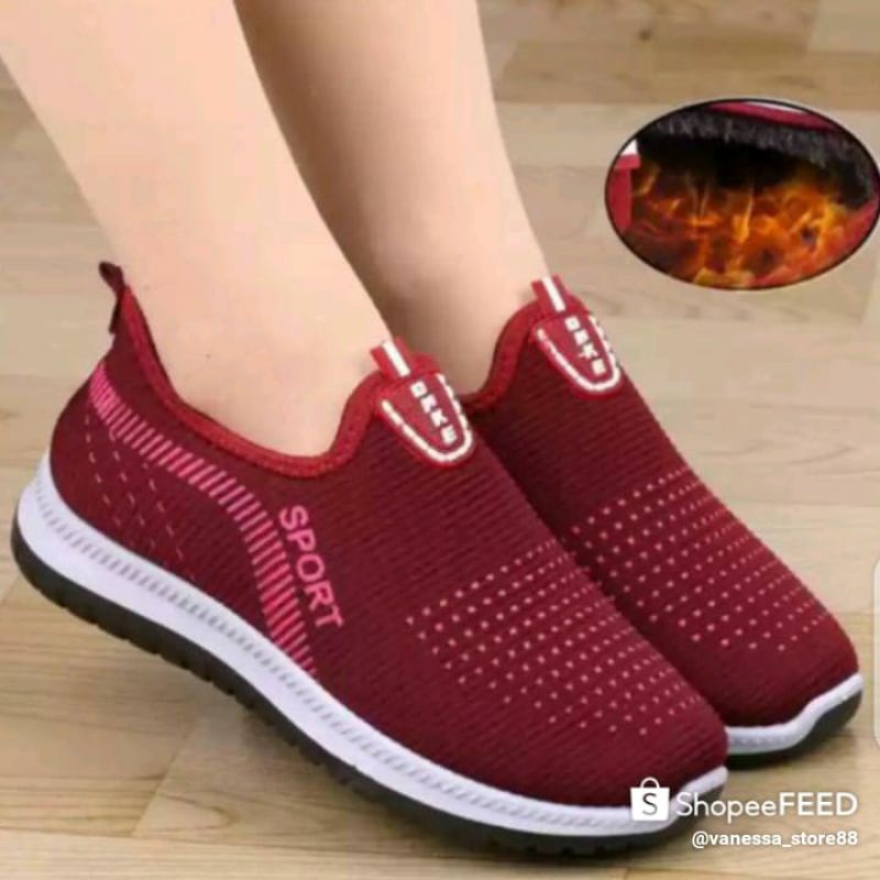 SEPATU WANITA SLIP ON KASUAL ONKE TANPA TALI / SEPATU FASHION OLAHRAGA MURAH COD