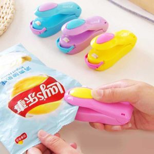 

Alat Perekat Plastik/Snack dengan Magnet