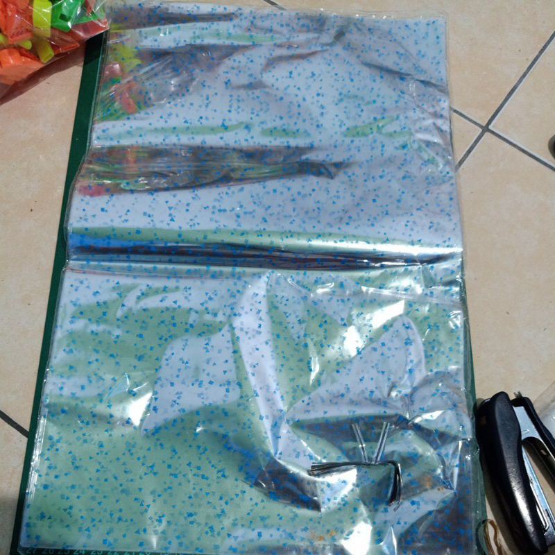 

plastik Snack bening bintik ukuran 28x45 cm isi 10 lembar