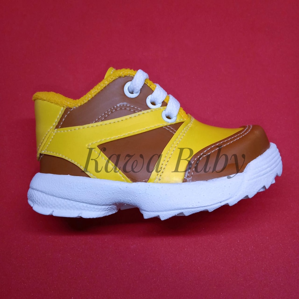 Sepatu Anak Cowo Yellow Claw / Sneakers anak import / Sepatu olahraga anak