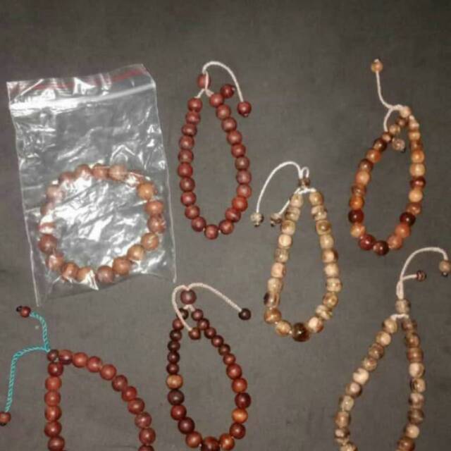 Gelang kayu nagasari