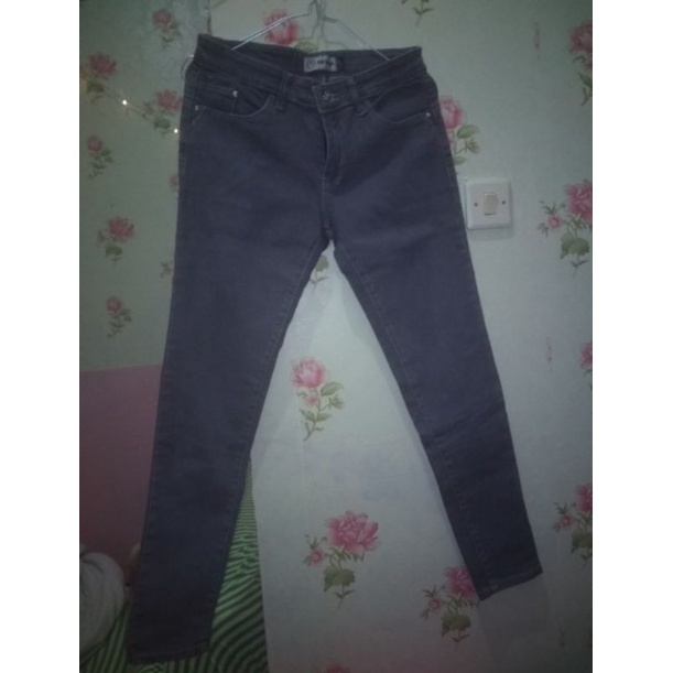 Celana Jeans Wanita Nevada