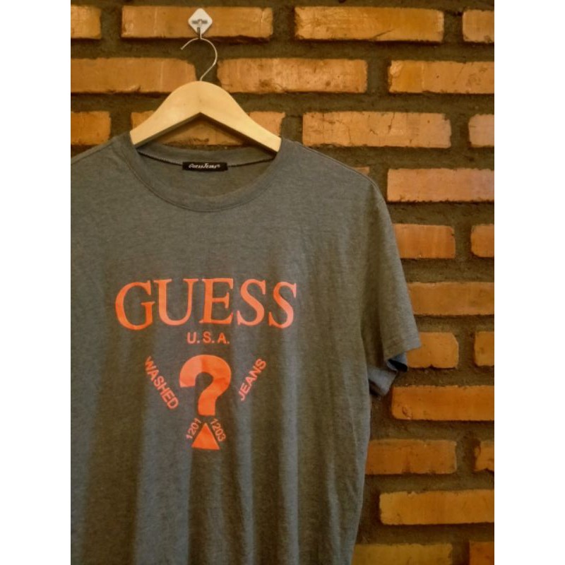tshirt guess triangel (second)