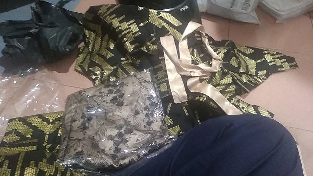 Maura Couple - Sania Ruffle Batik Couple Ori Ndoro Jowi Garansi Termurah Shopee - Couple Kintana