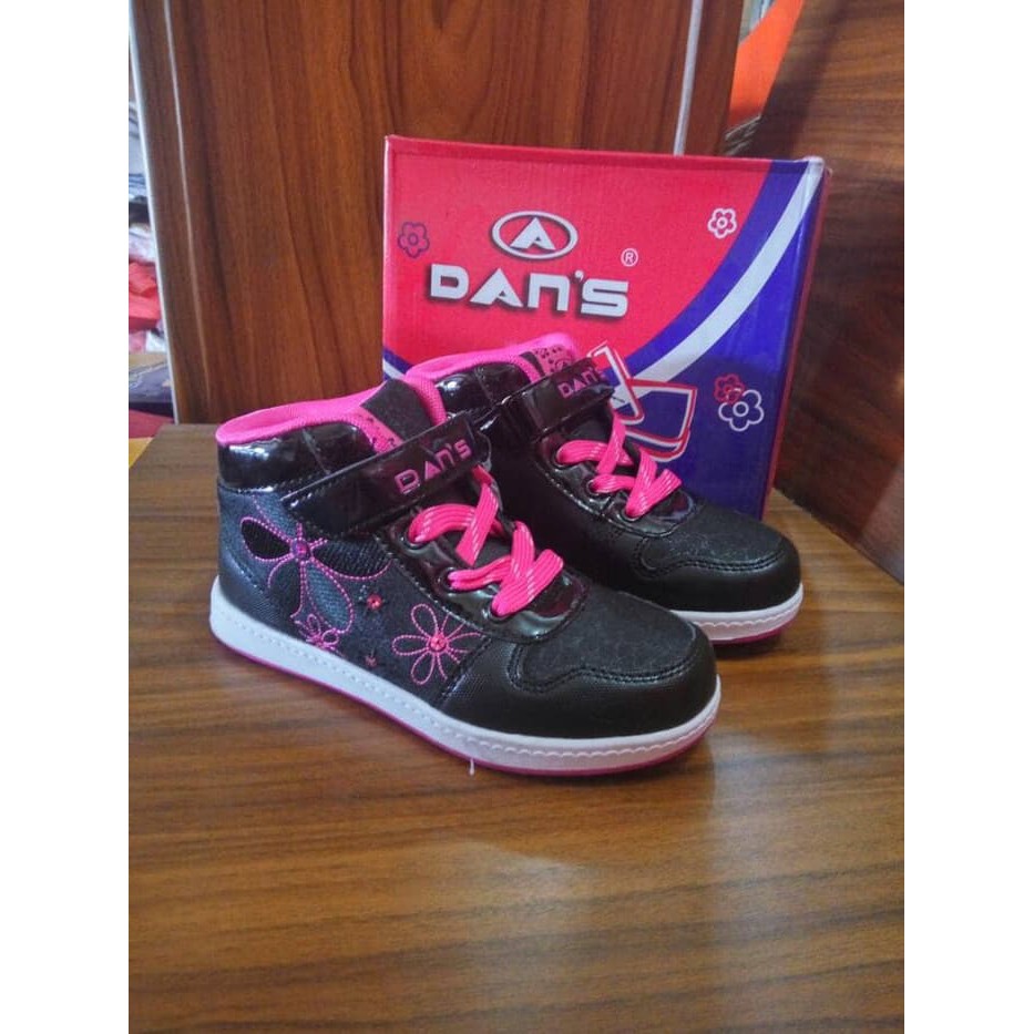 TERNEW SEPATU SEKOLAH ANAK KEREN