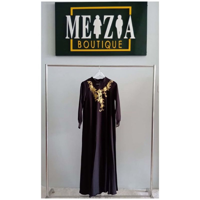 Susan Huda - dress hitam renda