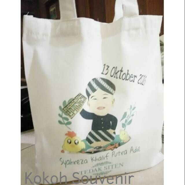 Totebag custom, Souvenir tedak siten, Souvenir Aqiqah