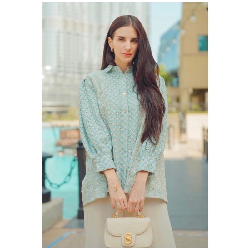 Benang Jarum Sienna Shirt Size M New Bukan Preloved