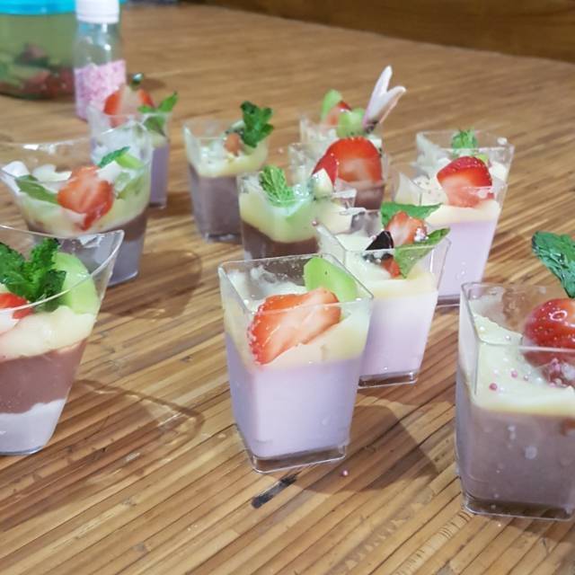 

PANNACOTA / PANNA COTA / VLA VANNILA/ PANNACOTA COKLAT / PANNA COTTA / PANNACOTTA / PUDING ITALIA