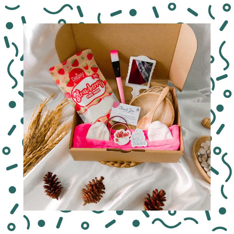 

GIFT BOX // HAMPERS // KADO BY DAISY