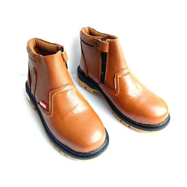 MANDIENS Sepatu Safety Pria Kulit Asli Ujung Besi model Boot Resleting Tanpa Tali Berkualitas Branded Merk Boyken KR04  - Sepatu Safety Proyek - Sepatu Kitchen Anti Licin