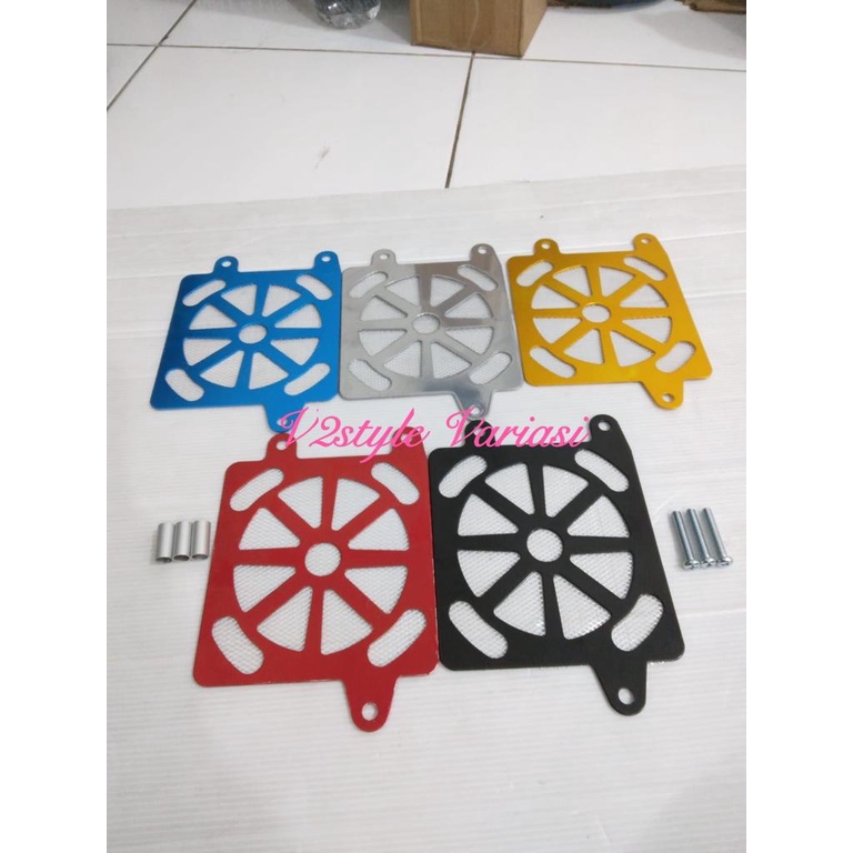 FOTO ASLI MODEL BARU ! COVER RADIATOR HONDA VARIO MOTIF JARING TUTUP RADIATOR VARIO 125 150 PCX 150 160 NEW LOCAL ADV FULL CNC LUBANG JARING FULL SET BAUT BOSHIONG PNP 3MM IMPORT TERBARU / MODEL TERBARU  COVER RADIATOR / TUTUP RADIATOR VARIO 125 150 NEW