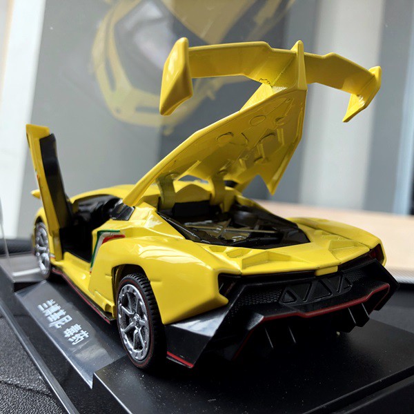 Pajangan LAMBORGHINI VENENO Miniatur Parfum Parfume Pewangi Mobil