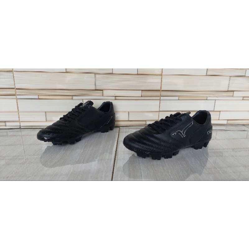 Sepatu Bola Calci Forza FG Black