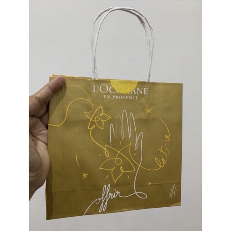 

Paper bag L'occitane