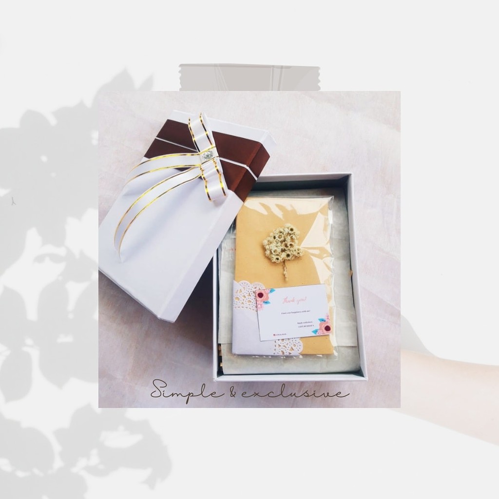 

KOTAK KADO / HARD BOX / GIFTBOX MURAH