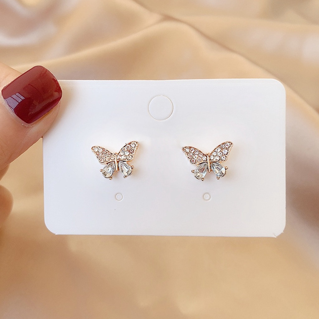 Hu Hu Hu Hu Hu Alat Bantu Pasang Kacamata♡ 1 Pasang Anting Stud Bentuk Kupu-Kupu Aksen Berlian Imitasi Untuk Wanita
