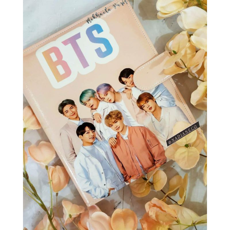 

Binder Kulit BTS