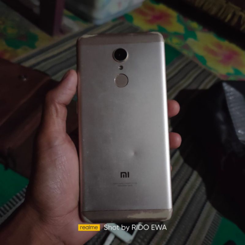 REDMI 5 PLUS MATOT