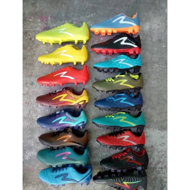 Sepatu Bola Specs Barricada Guardian