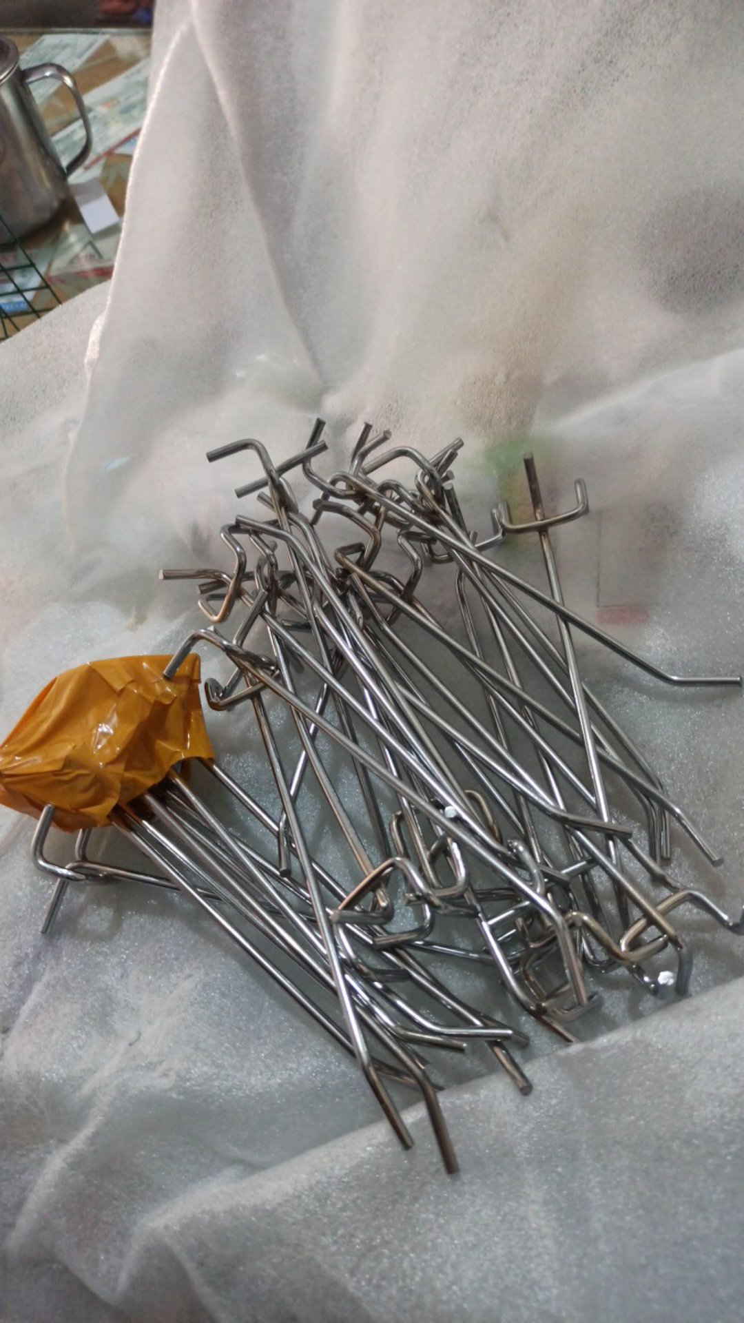 30 Pcs Kait Tripod Penyimpanan Ukuran 4 / 6 / 8 Inch Untuk Pegboard