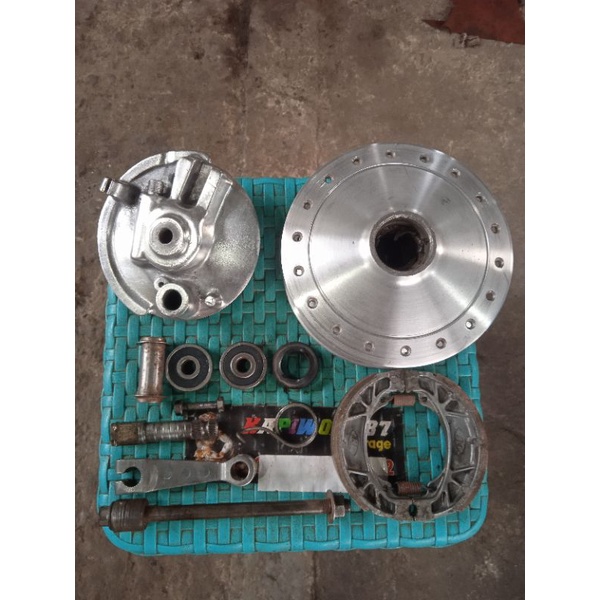 tromol depan honda c70. 700.800