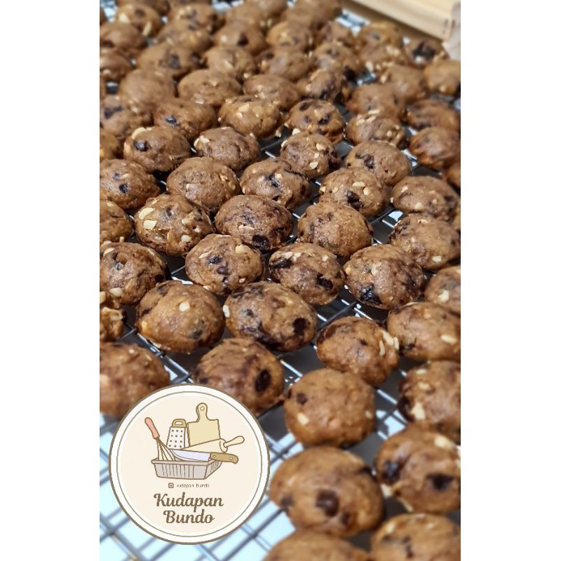 

choco nutty cookies by @kudapan_bundo