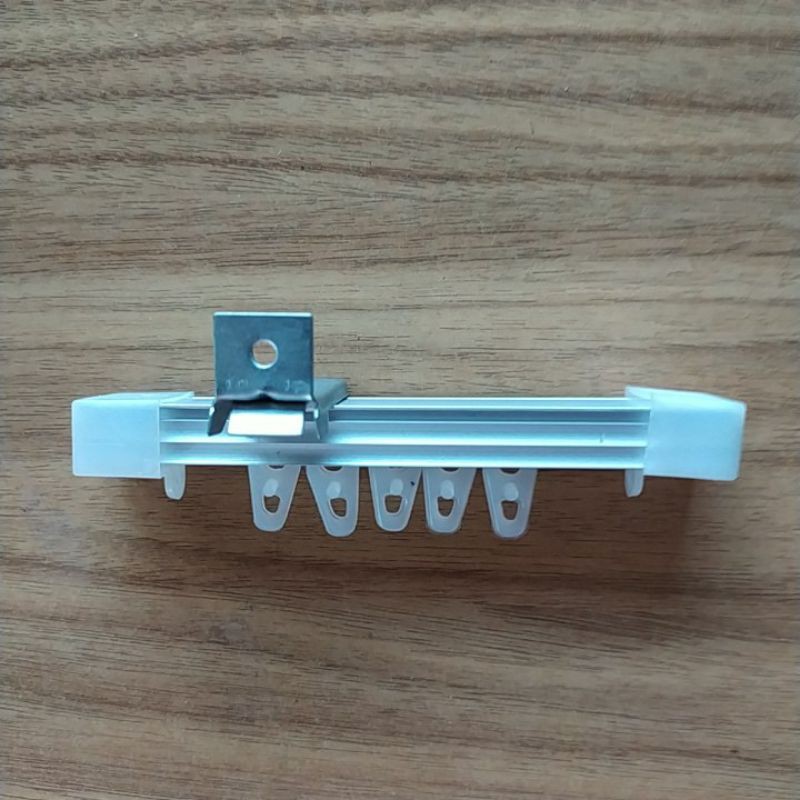 Batang Rel Gorden Kotak Aluminium Per 10 cm