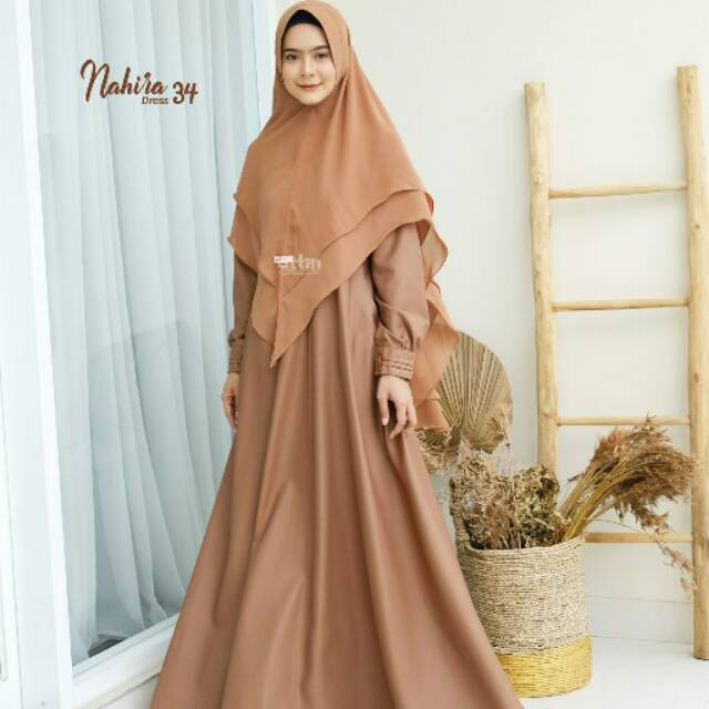Nahira Dress