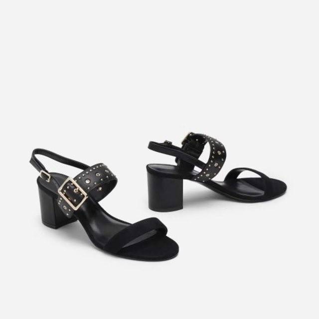 CNK shoes 002 belt detail Original