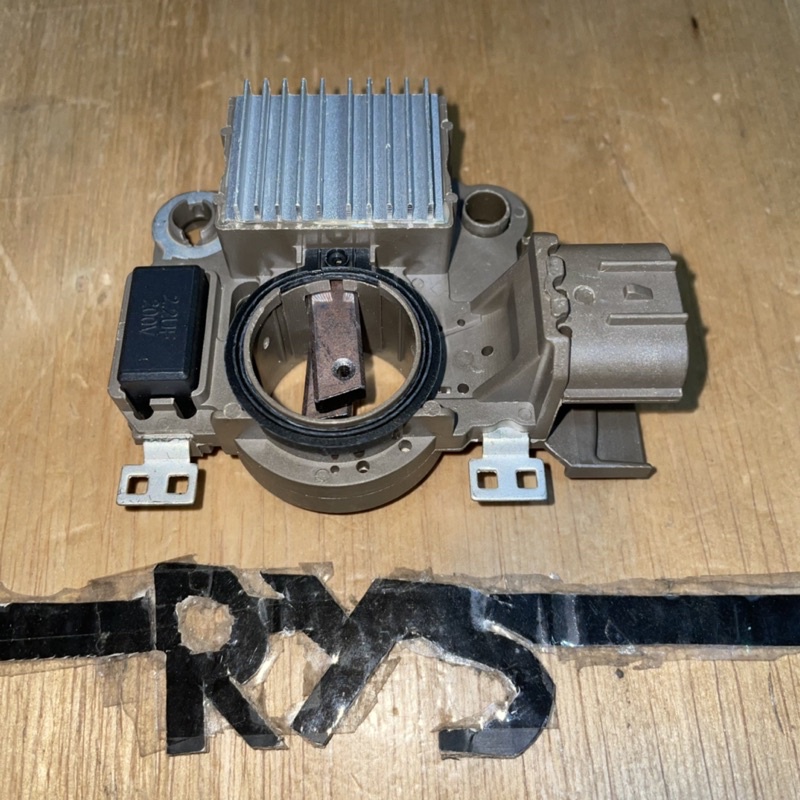 (GARANSI) IC REGULATOR ALTERNATOR GRAND LIVINA, AYLA, AGYA SOKET 3