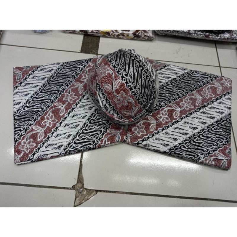 Sutrisno kebaya - Set Kain Jarik Pengantin & Blangkon Kain Prada Pengantin Batik Blangkon Dan Kain P