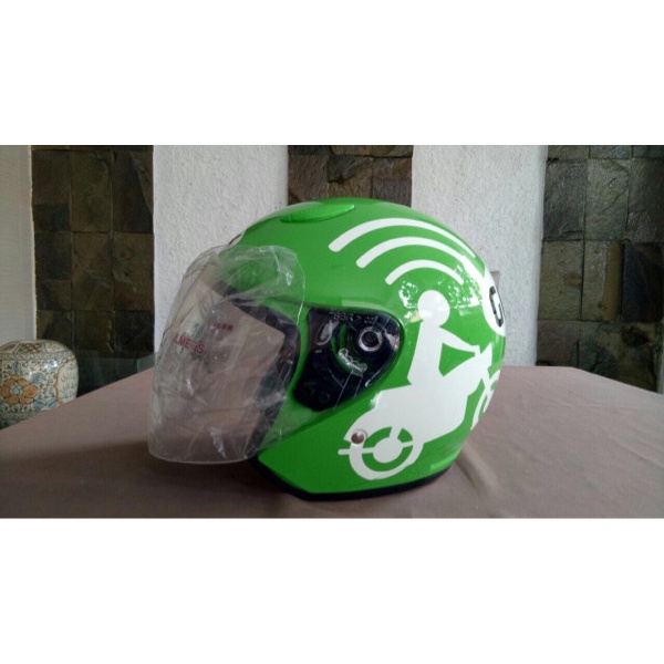 helm Gojek