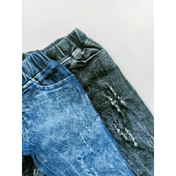 JEANS PANJANG RIPPED SNOW